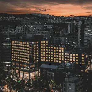 https://nine-tree-premier-hotel-insadong.hotels-seoul.net